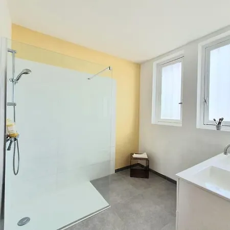 La Maison Des Noyers #parking#calme#terrasse Апартаменты Ceyrat