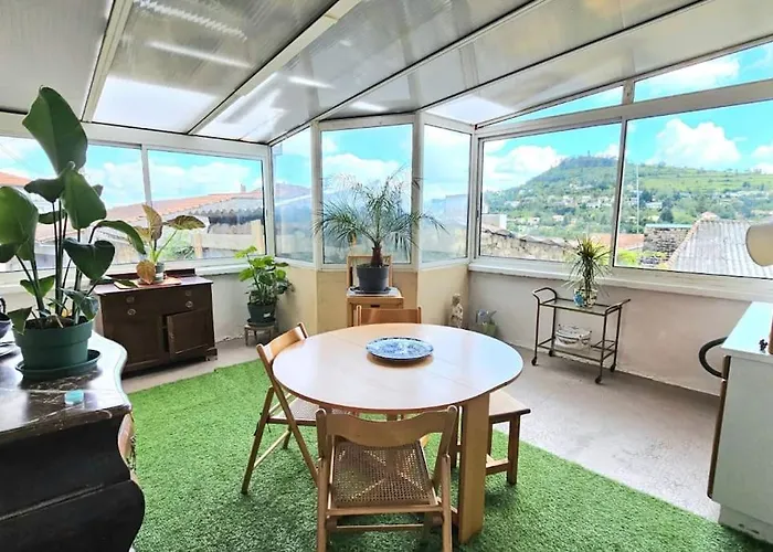 La Maison Des Noyers #parking#calme#terrasse アパート *